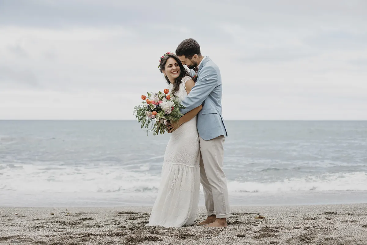 outfit prewedding outdoor