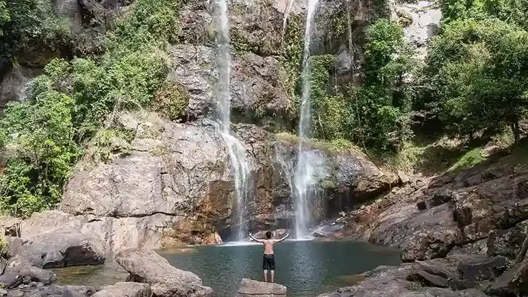 Cari Fotografer di Air Terjun Cunca Rami? Ini Tips, Harga & Rekomendasinya