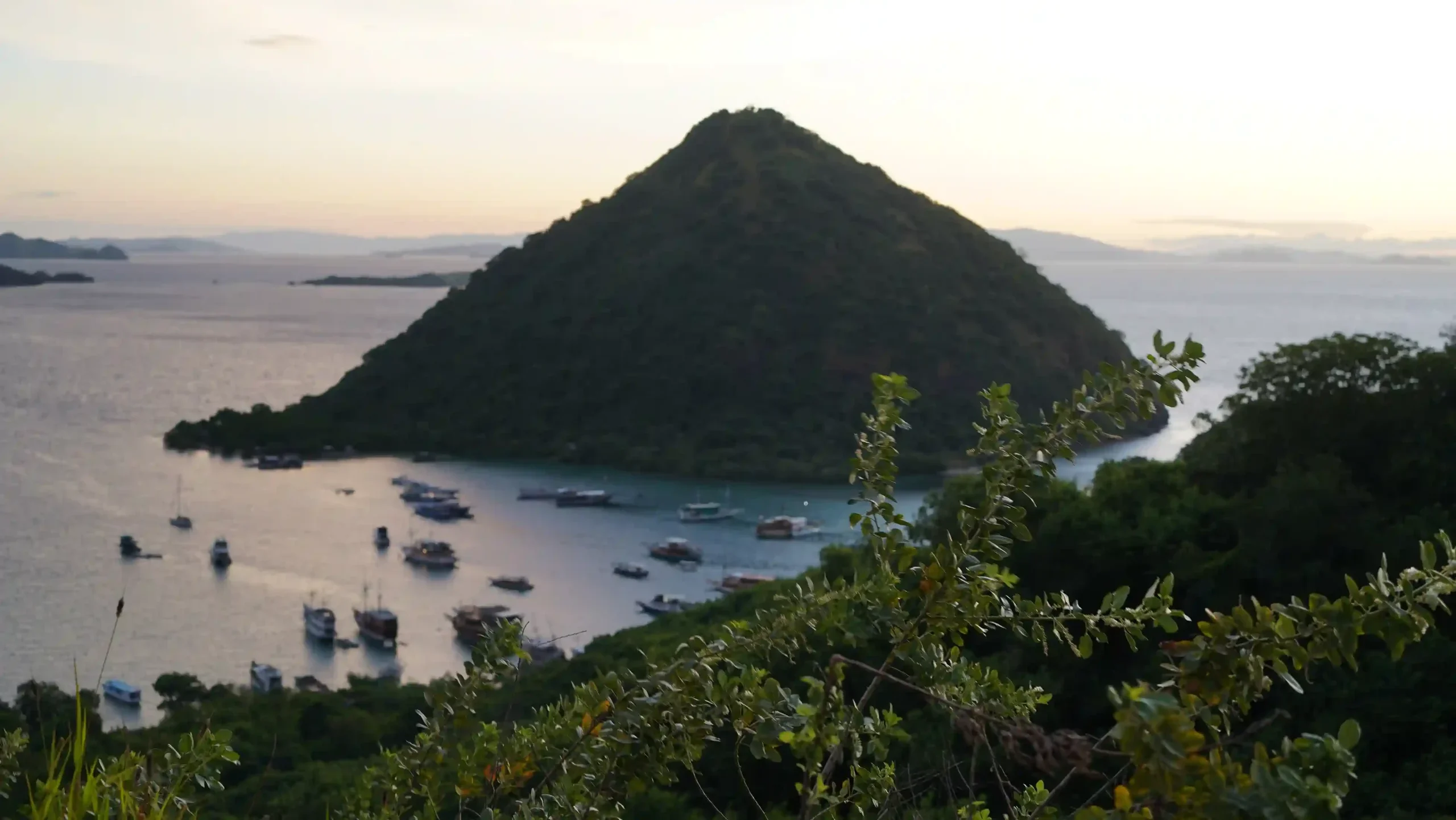 Cari Videografer di Bukit Sylvia Labuan Bajo? Ini Tips, Harga & Rekomendasinya