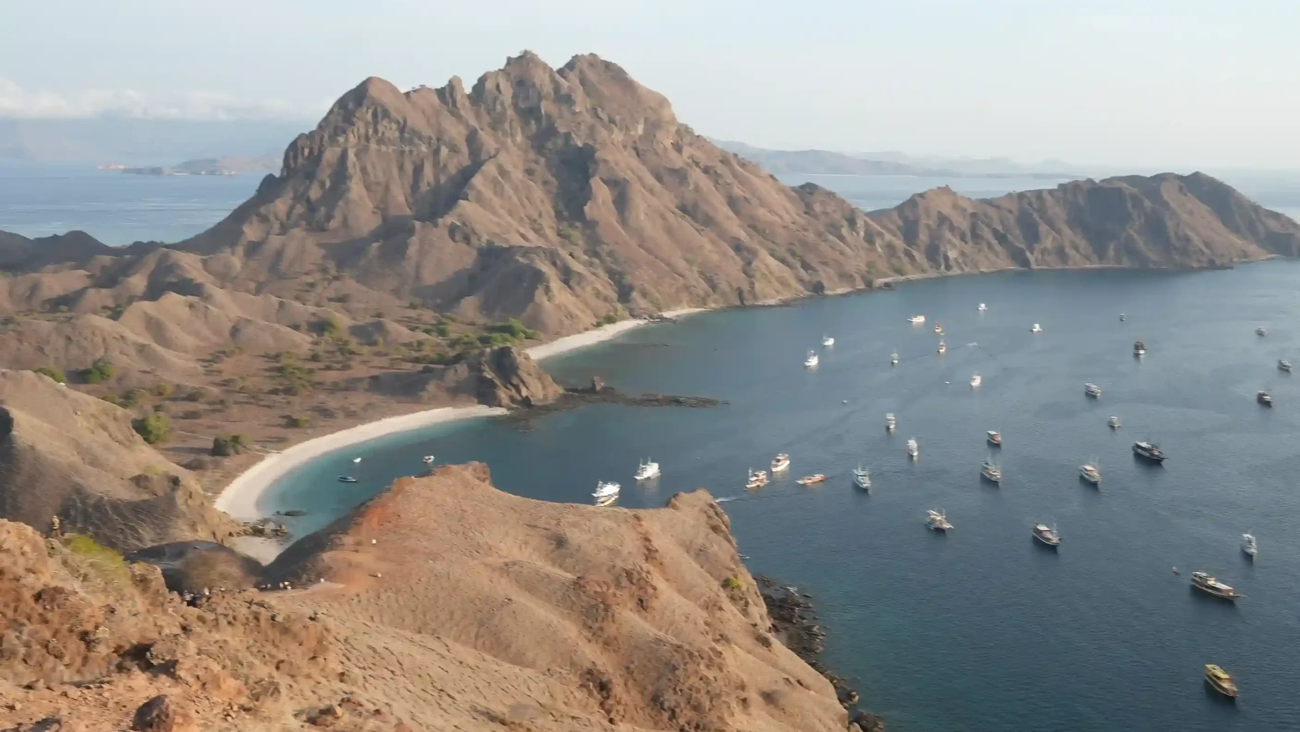 Cari Fotografer Outdoor di Labuan Bajo? Ini Tips, Harga & Rekomendasinya