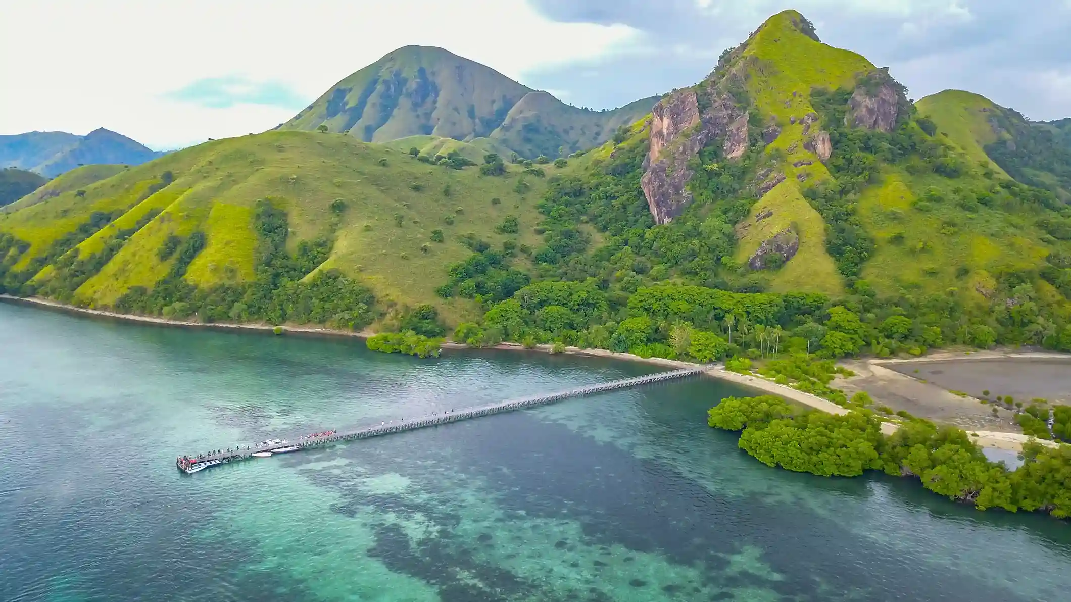 Fotografer di Pulau Manjarite | Labuan Bajo Productions